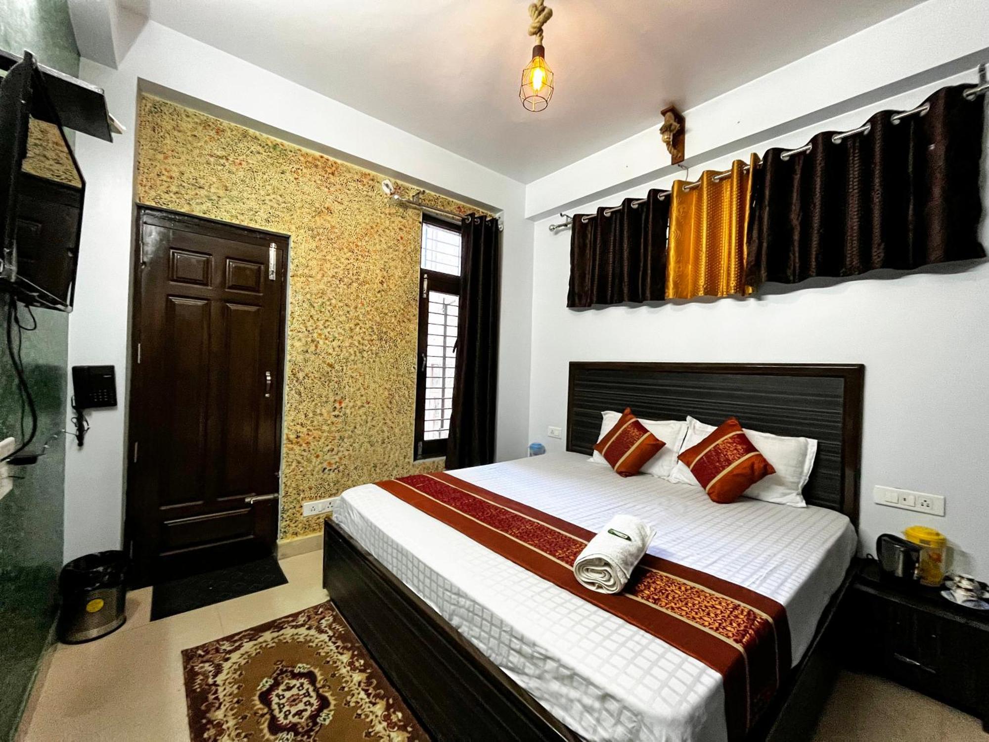 Puri'S Bnb Shimla Exteriör bild